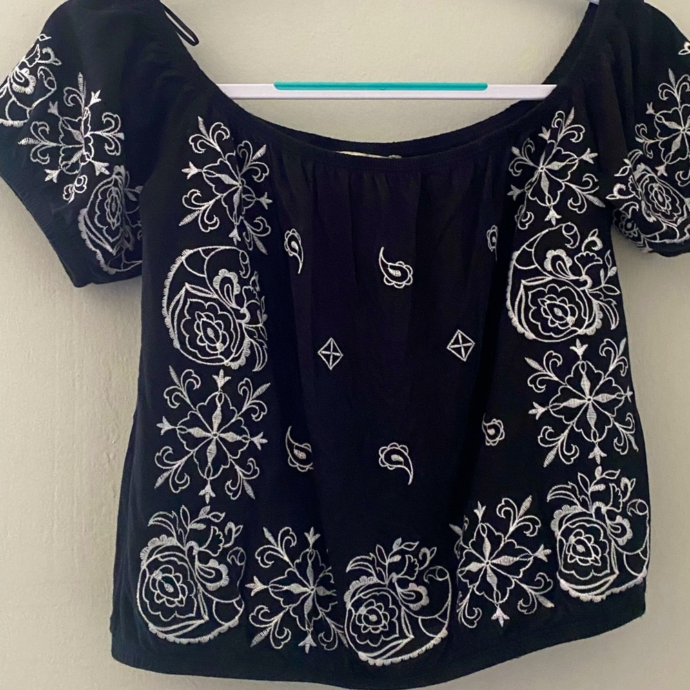 Express Embroidered Back & White Crop Top